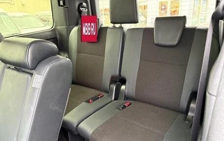 Toyota Noah III, 2021 год, 2 145 000 рублей, 19 фотография