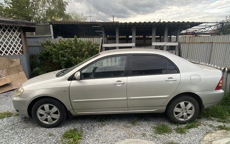 Toyota Corolla, 2004 год, 650 000 рублей, 2 фотография