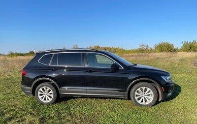Volkswagen Tiguan II, 2018 год, 2 499 999 рублей, 1 фотография