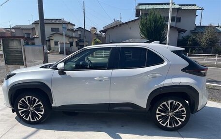 Toyota Yaris Cross, 2023 год, 1 730 000 рублей, 5 фотография
