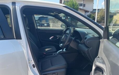 Toyota Yaris Cross, 2023 год, 1 730 000 рублей, 17 фотография