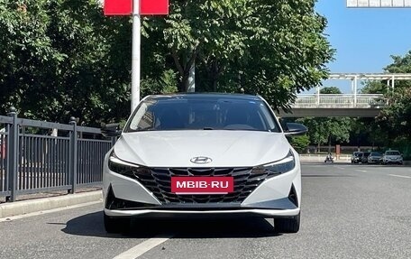 Hyundai Elantra, 2022 год, 1 347 000 рублей, 2 фотография