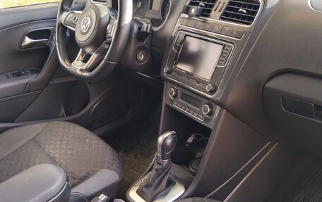 Volkswagen Polo VI (EU Market), 2018 год, 1 100 000 рублей, 8 фотография