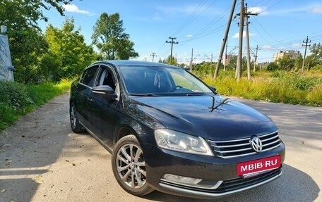 Volkswagen Passat B7, 2011 год, 990 000 рублей, 3 фотография