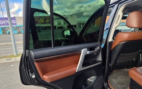 Toyota Land Cruiser 200, 2020 год, 13 000 000 рублей, 13 фотография