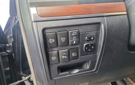 Toyota Land Cruiser 200, 2020 год, 13 000 000 рублей, 25 фотография