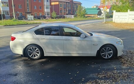 BMW 5 серия, 2012 год, 1 800 000 рублей, 3 фотография