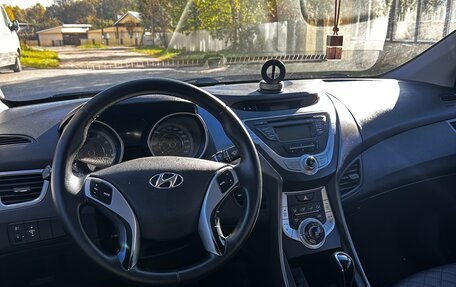 Hyundai Elantra V, 2011 год, 850 000 рублей, 7 фотография