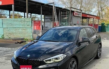 BMW 1 серия, 2020 год, 2 000 000 рублей, 2 фотография