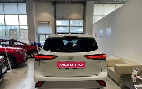 Toyota Highlander, 2026 год, 6 100 000 рублей, 5 фотография