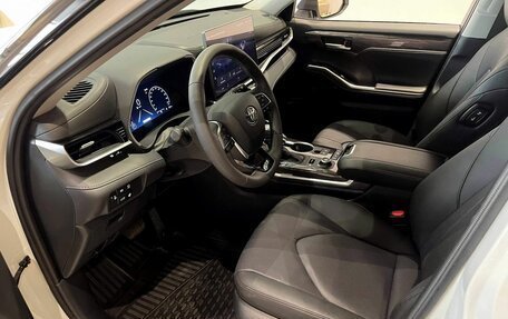 Toyota Highlander, 2026 год, 6 100 000 рублей, 10 фотография