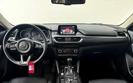Mazda 6, 2017 год, 1 899 000 рублей, 20 фотография