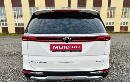 KIA Carnival, 2021 год, 3 150 000 рублей, 4 фотография