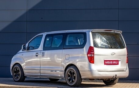 Hyundai Grand Starex Grand Starex I рестайлинг 2, 2010 год, 1 595 000 рублей, 8 фотография
