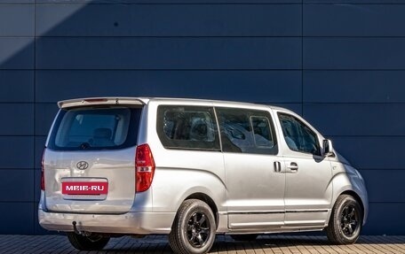 Hyundai Grand Starex Grand Starex I рестайлинг 2, 2010 год, 1 595 000 рублей, 6 фотография