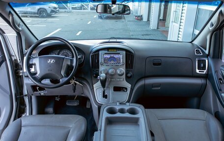 Hyundai Grand Starex Grand Starex I рестайлинг 2, 2010 год, 1 595 000 рублей, 18 фотография