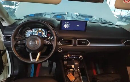 Mazda CX-5 II, 2023 год, 2 340 000 рублей, 6 фотография