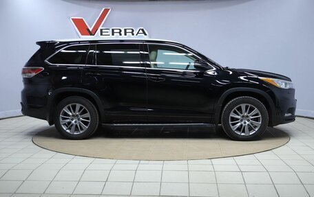 Toyota Highlander III, 2015 год, 2 990 000 рублей, 4 фотография