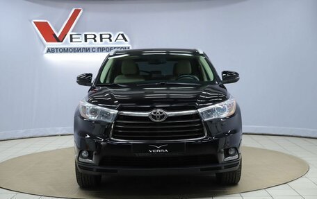 Toyota Highlander III, 2015 год, 2 990 000 рублей, 2 фотография