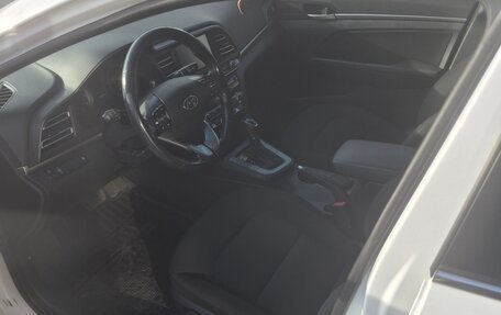 Hyundai Elantra VI рестайлинг, 2019 год, 2 130 000 рублей, 7 фотография