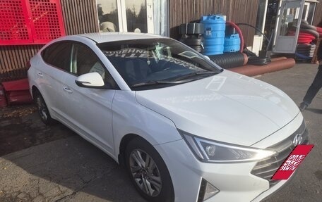 Hyundai Elantra VI рестайлинг, 2019 год, 2 130 000 рублей, 3 фотография