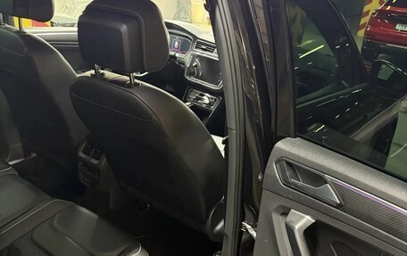 Volkswagen Tiguan II, 2021 год, 3 990 000 рублей, 11 фотография