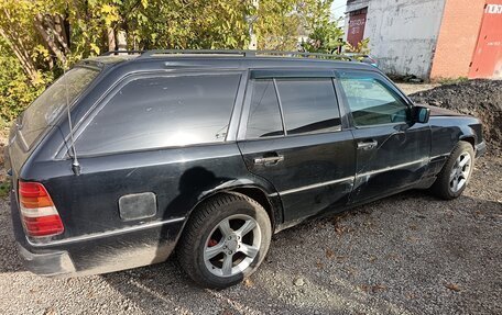 Mercedes-Benz E-Класс, 1994 год, 160 000 рублей, 4 фотография