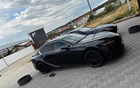 Lexus IS III, 2020 год, 3 600 000 рублей, 5 фотография