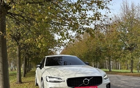 Volvo S60 III, 2021 год, 2 800 000 рублей, 10 фотография