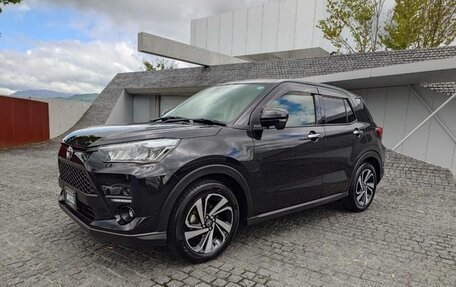 Toyota Raize I, 2023 год, 1 325 000 рублей, 3 фотография
