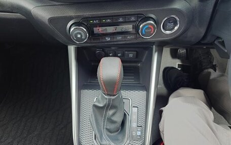 Toyota Raize I, 2023 год, 1 325 000 рублей, 16 фотография