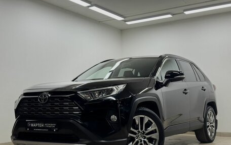 Toyota RAV4, 2021 год, 3 650 000 рублей, 7 фотография