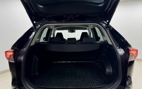 Toyota RAV4, 2021 год, 3 650 000 рублей, 11 фотография