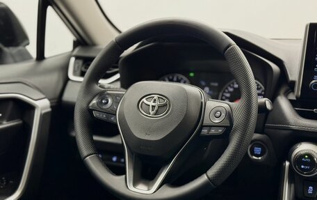 Toyota RAV4, 2021 год, 3 650 000 рублей, 19 фотография
