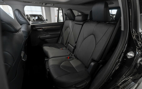 Toyota Highlander, 2026 год, 6 050 000 рублей, 24 фотография