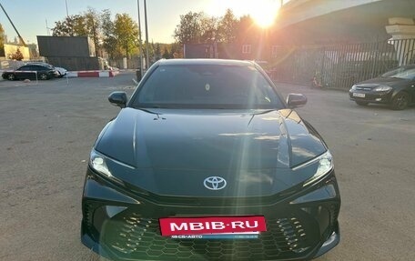 Toyota Camry, 2024 год, 3 600 000 рублей, 2 фотография