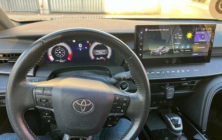 Toyota Camry, 2024 год, 3 600 000 рублей, 13 фотография