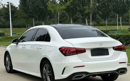 Mercedes-Benz A-Класс, 2022 год, 1 850 000 рублей, 4 фотография