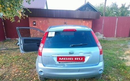 Ford Fiesta, 2006 год, 230 000 рублей, 4 фотография