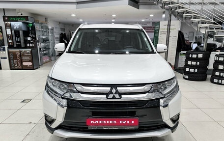 Mitsubishi Outlander III рестайлинг 3, 2016 год, 2 250 000 рублей, 6 фотография