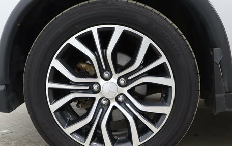 Mitsubishi Outlander III рестайлинг 3, 2018 год, 1 750 000 рублей, 24 фотография