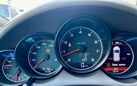 Porsche Cayenne III, 2015 год, 2 930 000 рублей, 14 фотография