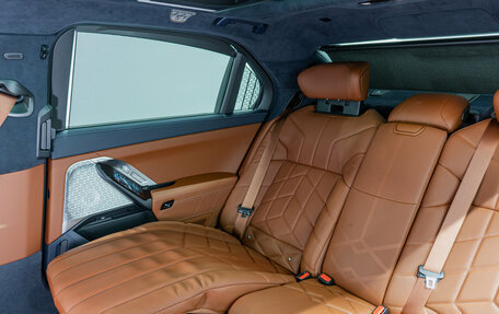 BMW 7 серия, 2025 год, 18 750 000 рублей, 26 фотография