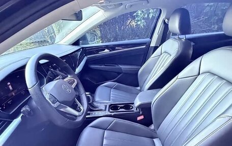 Volkswagen Passat B8 рестайлинг, 2023 год, 1 900 000 рублей, 9 фотография