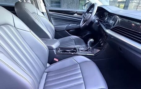Volkswagen Passat B8 рестайлинг, 2023 год, 1 900 000 рублей, 13 фотография