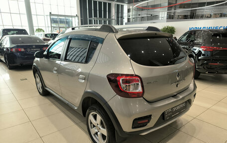 Renault Sandero II рестайлинг, 2017 год, 830 000 рублей, 11 фотография