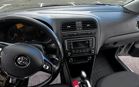 Volkswagen Polo VI (EU Market), 2018 год, 1 300 000 рублей, 27 фотография