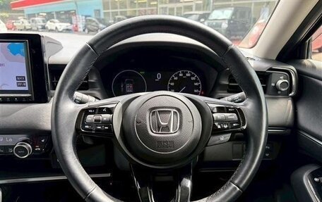 Honda Vezel, 2022 год, 1 900 008 рублей, 12 фотография