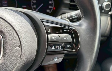 Honda Vezel, 2022 год, 1 900 008 рублей, 14 фотография