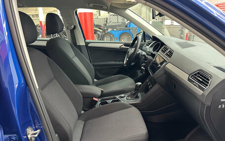 Volkswagen Tiguan II, 2019 год, 2 592 000 рублей, 28 фотография